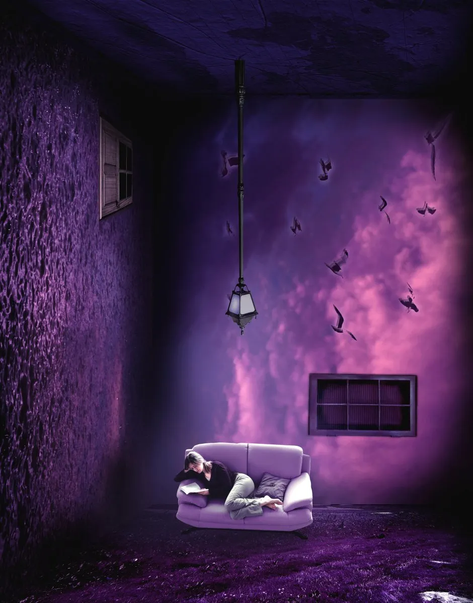 Комната в темно фиолетовых тонах