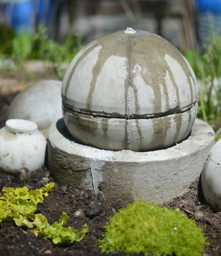 как сделать фигуры для сада своими руками фото мастер класс фонтанчик цемент бетон