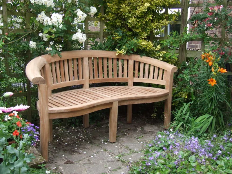 curved-garden-benches-3qvbl6mpoiiugusq