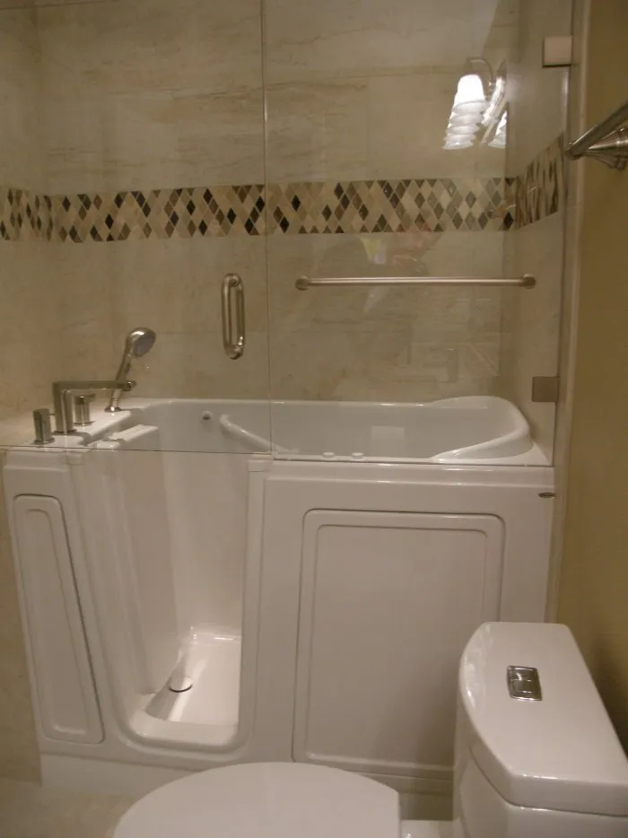 Отделка ванной комнаты в квартире улучшенной планировке