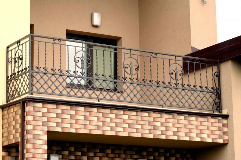 Красивые кованые балконы