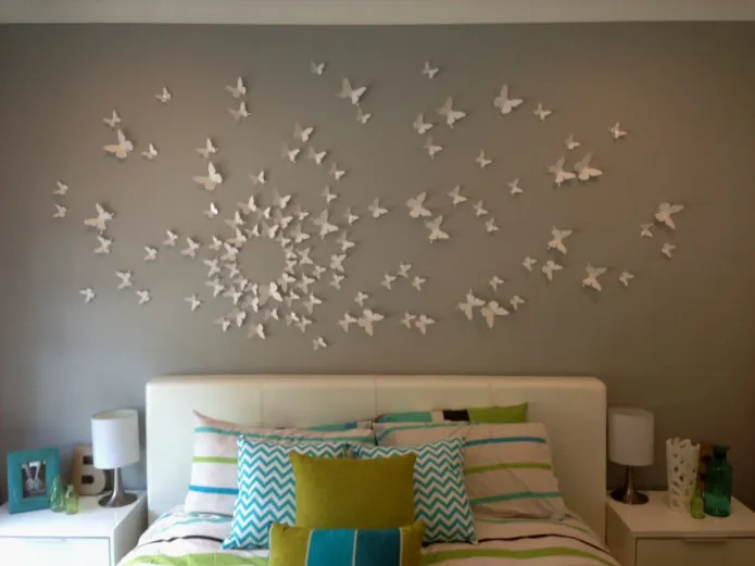 бабочки на стене по кругу