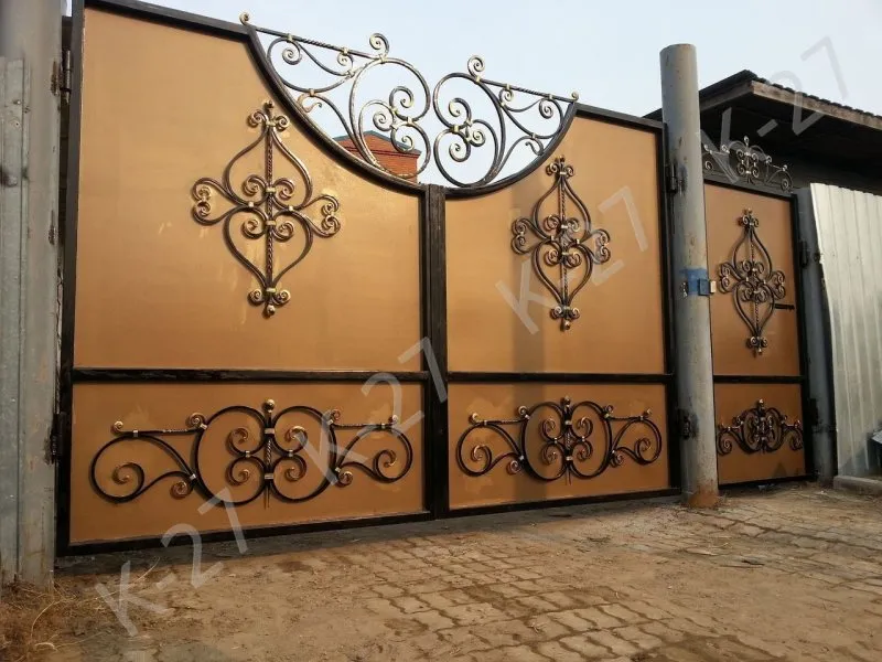 Татарские ворота с узорами