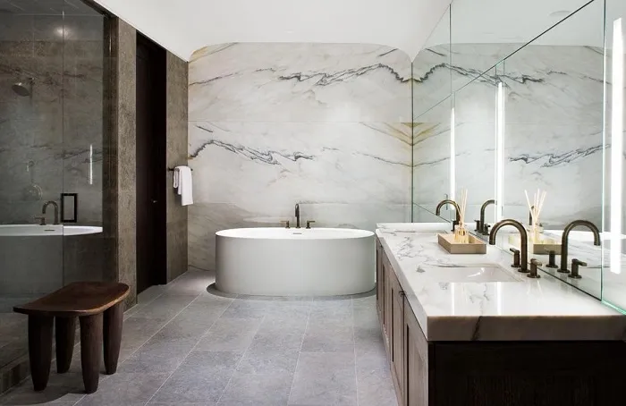 Дизайн ванной комнаты в частном доме_мрамор