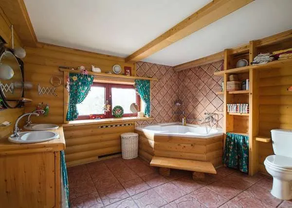 окно в ванной деревянного дома