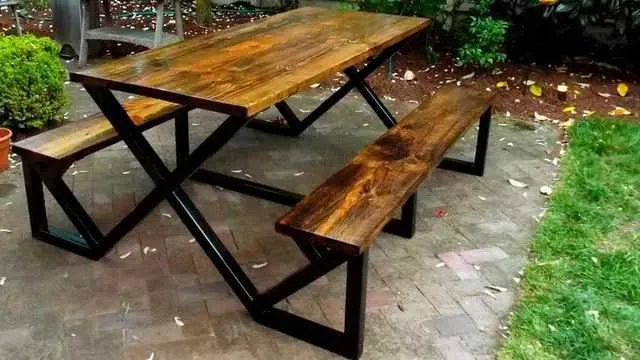 стол со скамейками для дачи