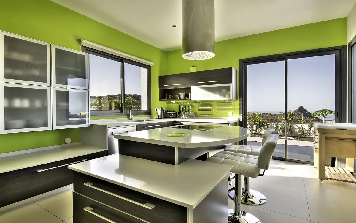 Зелено-серая кухня