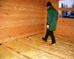 Утепление полов деревянного дачного дома минватой