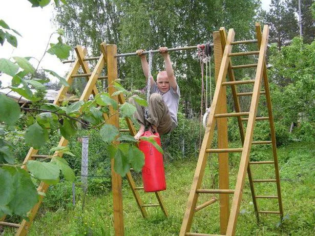 как сделать турник на улице своими руками