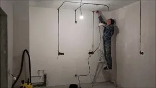 12 часть. Монтаж электрики, шпаклёвка, покраска потолка.