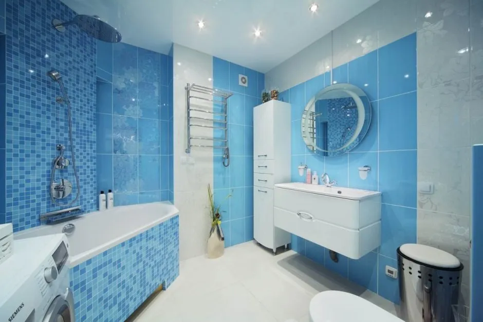 Ванная комната в голубых тонах