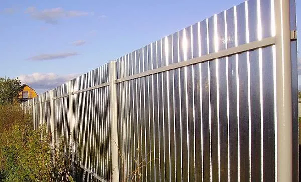 Самодельная ограда