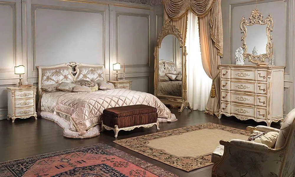 Красивая спальня во французском стиле 